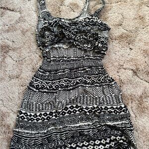 Xhilaration Black and White Patterned Dress